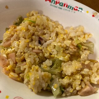 魚肉ソーセージレタマヨ炒飯